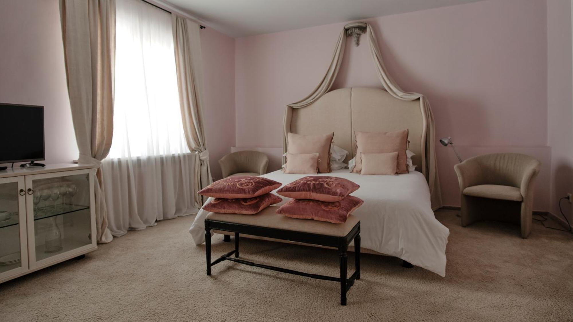 Vozdvyzhensky Boutique Hotel Kiev Luaran gambar