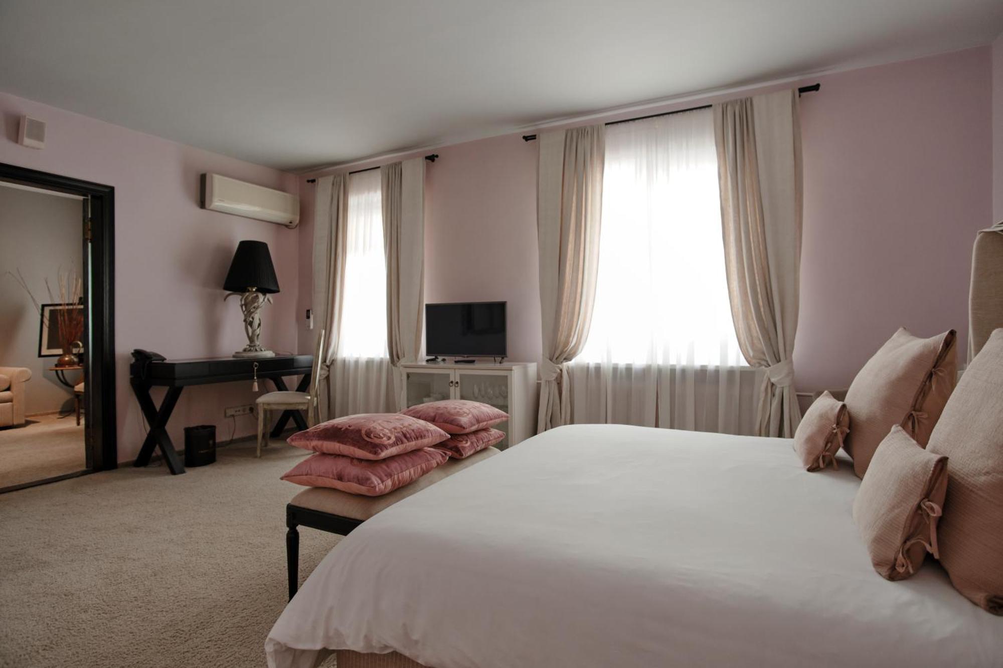 Vozdvyzhensky Boutique Hotel Kiev Luaran gambar