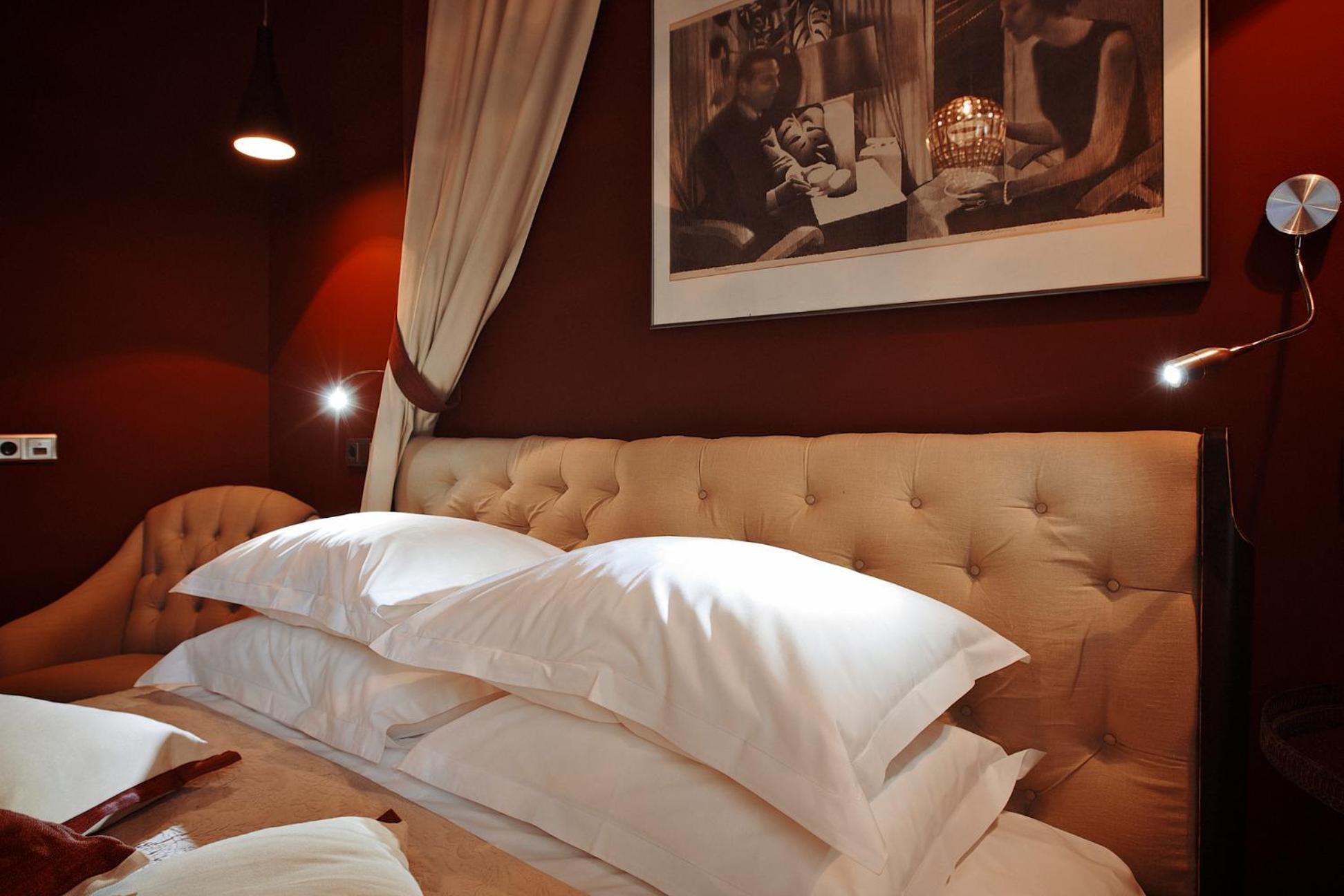 Vozdvyzhensky Boutique Hotel Kiev Bilik gambar