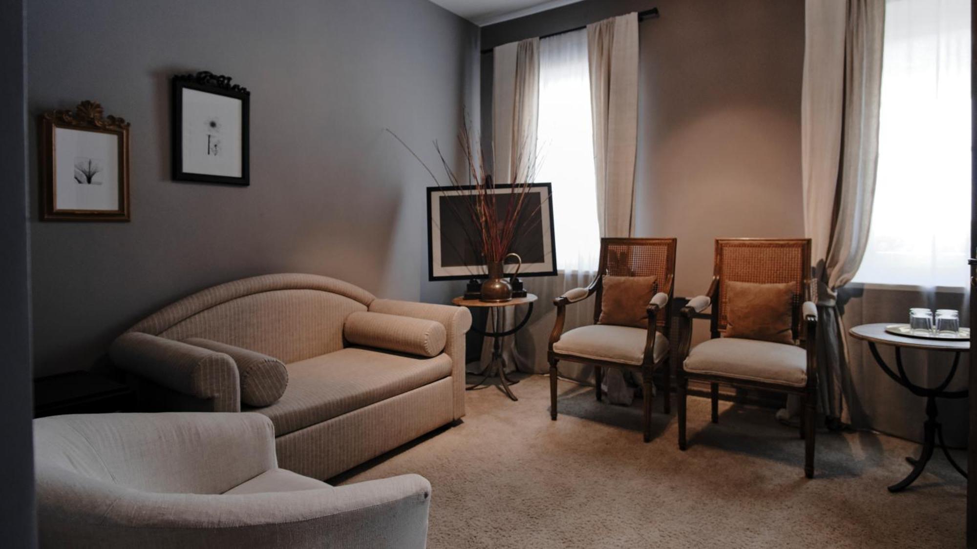 Vozdvyzhensky Boutique Hotel Kiev Bilik gambar